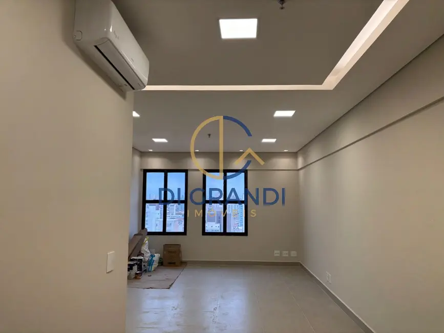 Sala Comercial para alugar, 35m2 em Centro, Campinas - SP - imagem 2 Foto 2 de Sala Comercial para alugar, 35m2 em Centro, Campinas - SP