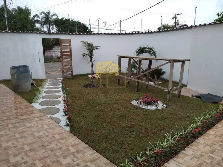 Foto 2 de Casa com 3 quartos à venda, 89m2 em Itanhaem - SP