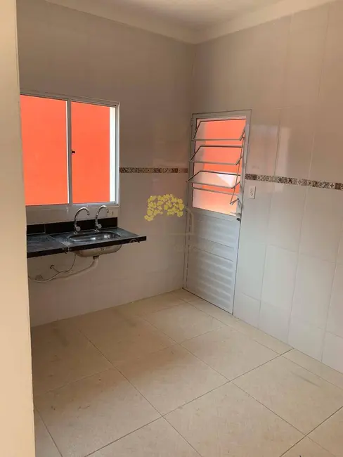 Foto 2 de Casa com 2 quartos à venda, 72m2 em Itanhaem - SP