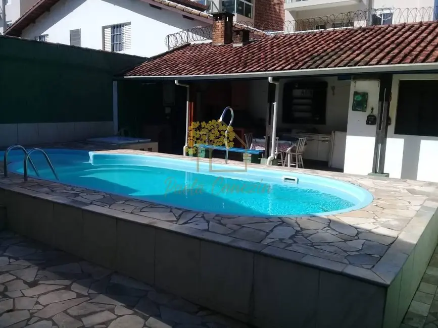 Foto 2 de Casa com 4 quartos à venda e para alugar, 150m2 em Itanhaem - SP