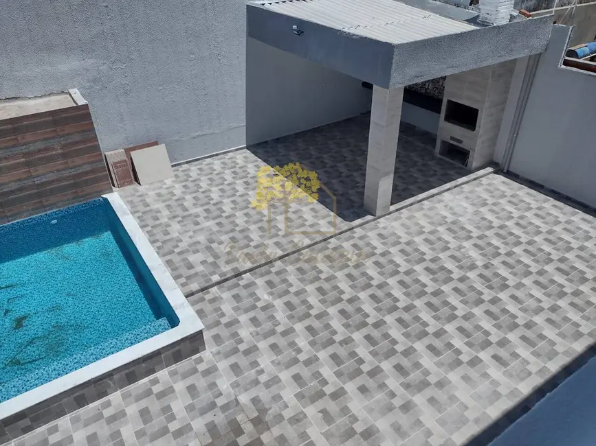 Foto 1 de Casa com 4 quartos à venda, 308m2 em Itanhaem - SP