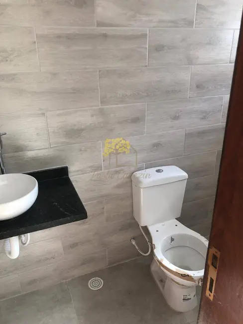 Foto 3 de Casa com 2 quartos à venda, 74m2 em Itanhaem - SP