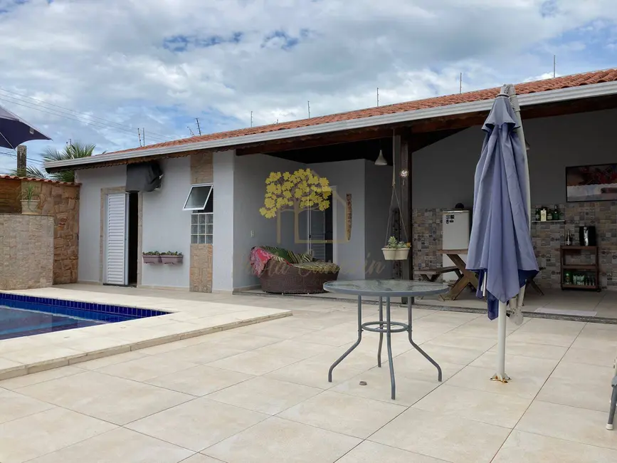 Foto 1 de Casa com 3 quartos à venda, 167m2 em Itanhaem - SP