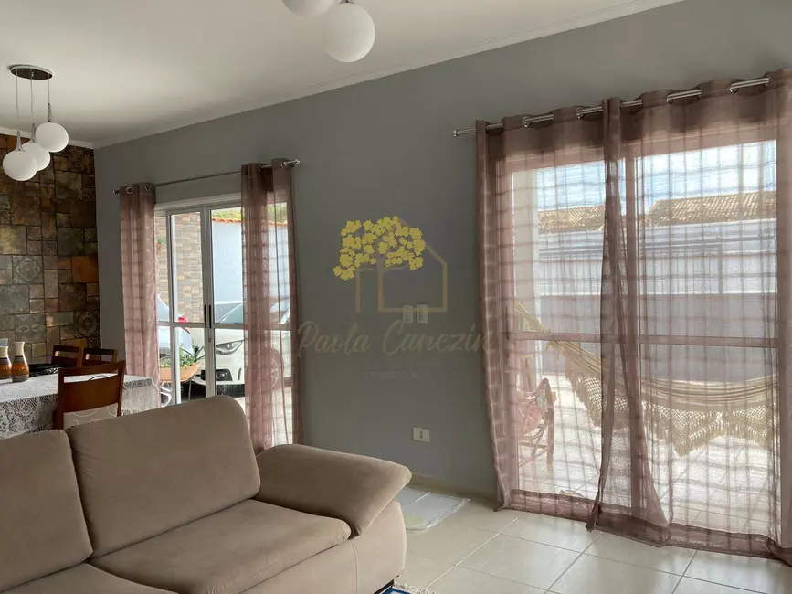 Foto 2 de Casa com 3 quartos à venda, 167m2 em Itanhaem - SP