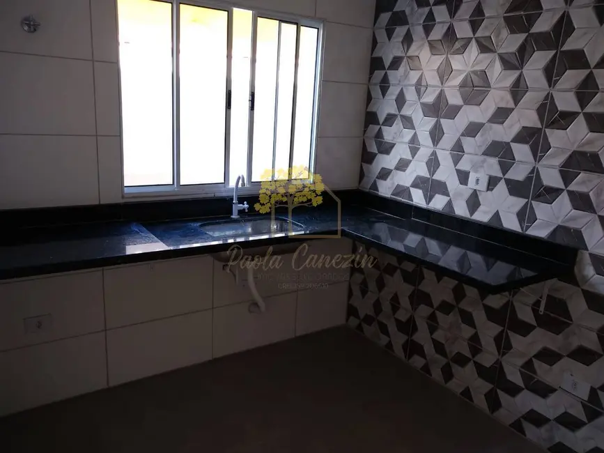 Foto 7 de Casa com 2 quartos à venda, 53m2 em Itanhaem - SP