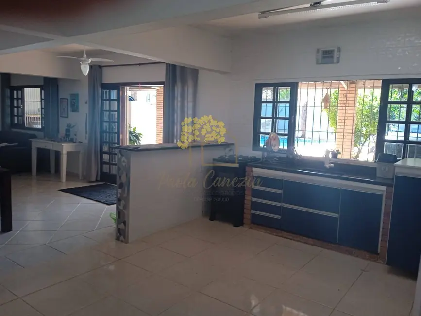 Foto 7 de Casa com 3 quartos à venda, 164m2 em Itanhaem - SP