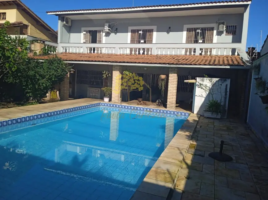 Foto 1 de Casa com 3 quartos à venda, 164m2 em Itanhaem - SP