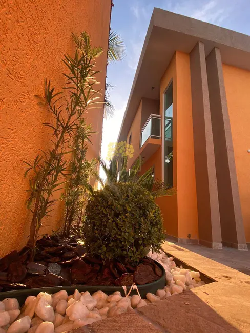 Casa de Condomínio com 2 quartos à venda, 64m2 em Itanhaem - SP - imagem 2 Foto 2 de Casa de Condomínio com 2 quartos à venda, 64m2 em Itanhaem - SP