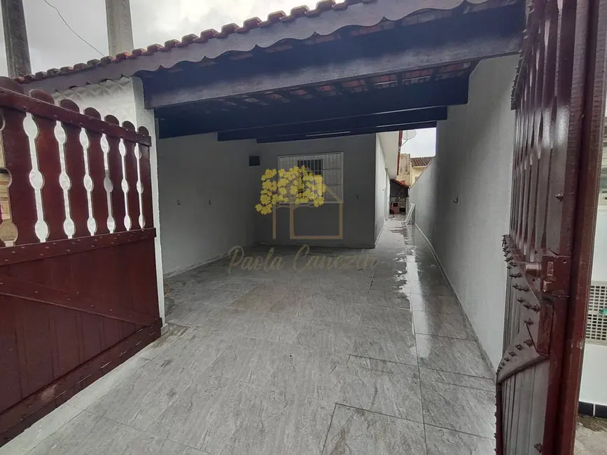 Foto 1 de Casa com 2 quartos à venda, 60m2 em Itanhaem - SP