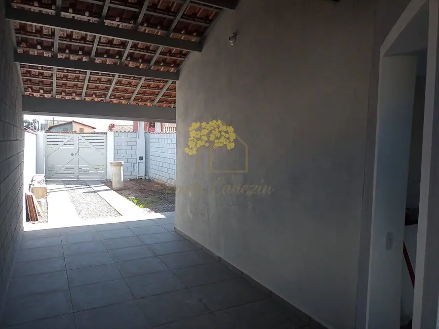 Foto 9 de Casa com 2 quartos à venda, 130m2 em Itanhaem - SP