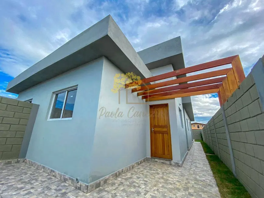 Foto 2 de Casa com 2 quartos à venda, 180m2 em Itanhaem - SP