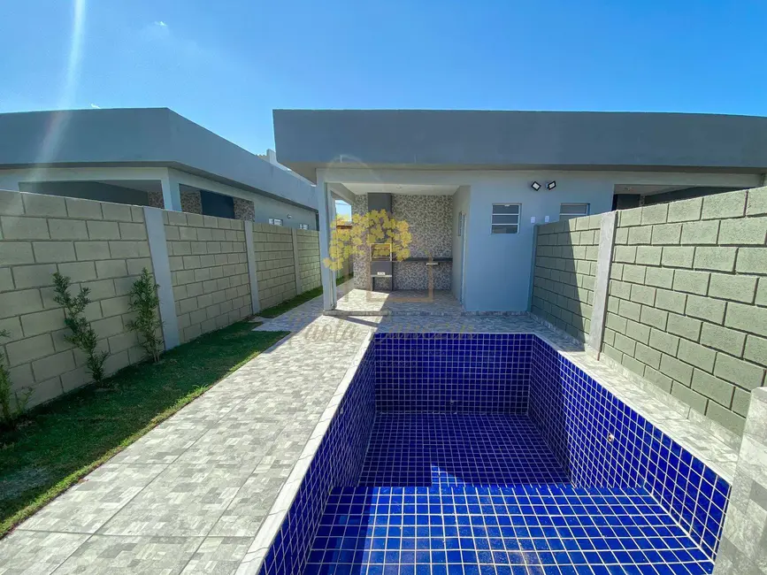 Foto 8 de Casa com 2 quartos à venda, 180m2 em Itanhaem - SP