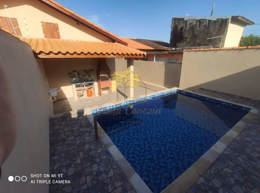 Foto 2 de Casa com 2 quartos à venda, 50m2 em Itanhaem - SP