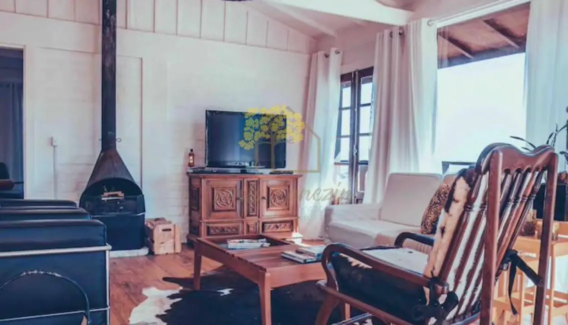 Foto 5 de Casa com 5 quartos à venda, 366m2 em Campos Do Jordao - SP