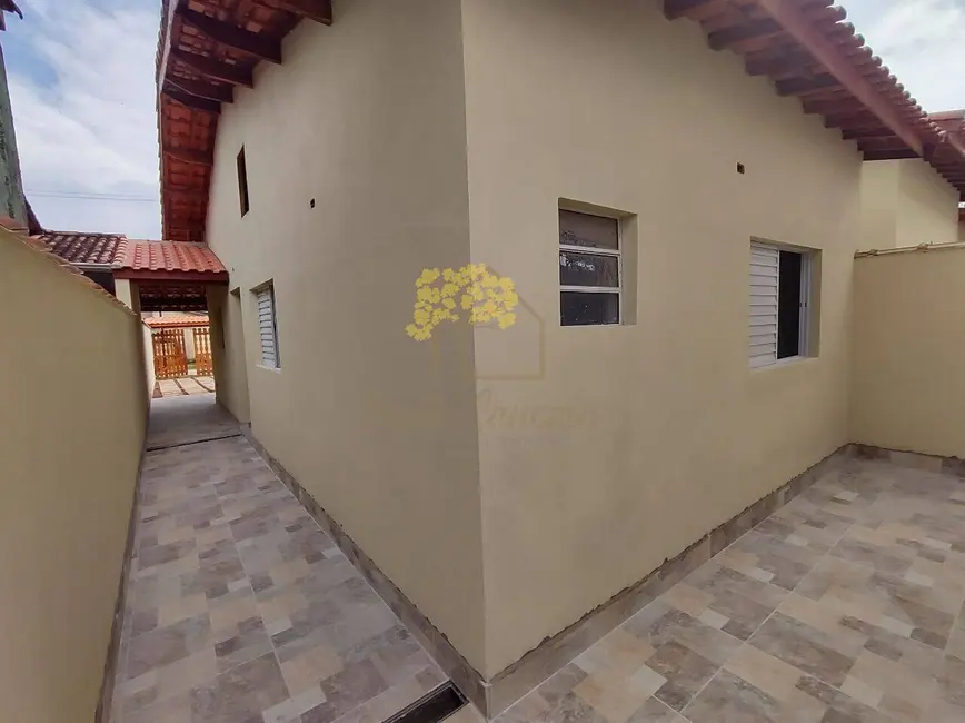 Foto 1 de Casa com 2 quartos à venda, 15135156m2 em Itanhaem - SP