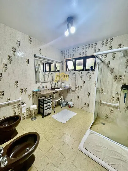 Foto 9 de Casa com 4 quartos à venda, 450m2 em Itanhaem - SP