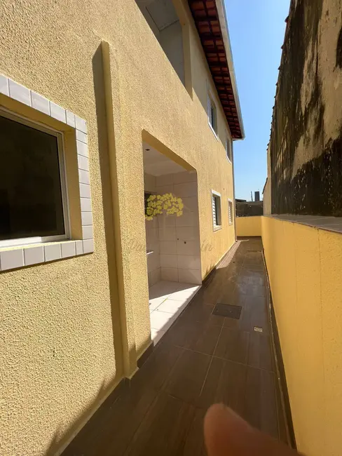 Foto 6 de Casa com 2 quartos à venda, 52m2 em Itanhaem - SP