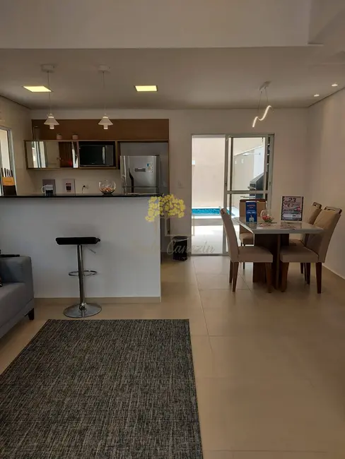 Foto 1 de Casa com 3 quartos à venda em Itanhaem - SP