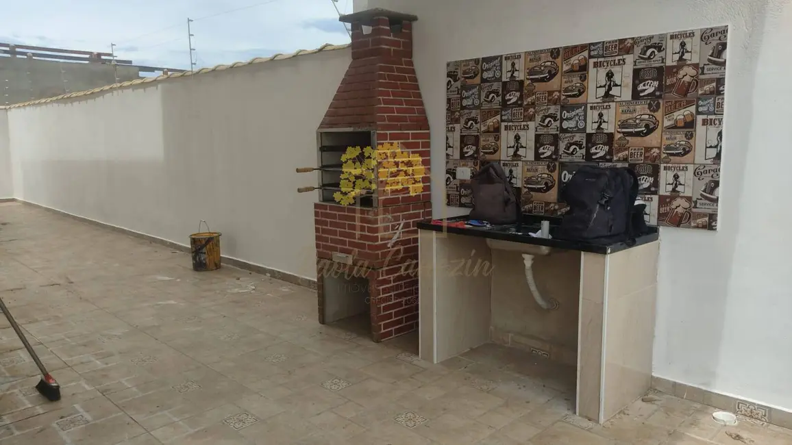 Foto 3 de Casa com 3 quartos à venda, 178m2 em Itanhaem - SP