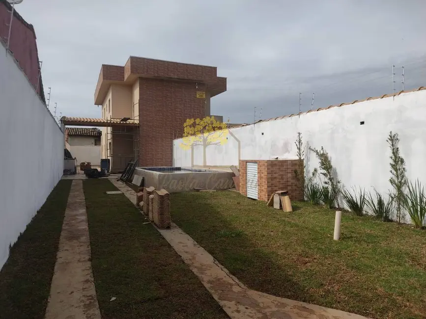 Foto 2 de Casa com 3 quartos à venda, 178m2 em Itanhaem - SP