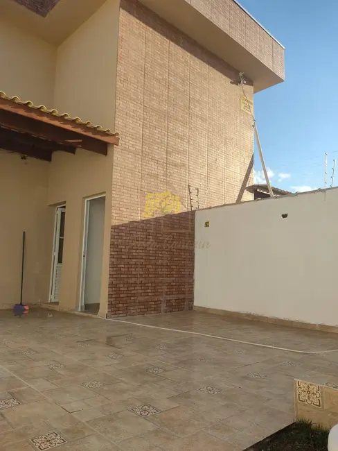 Foto 6 de Casa com 3 quartos à venda, 178m2 em Itanhaem - SP