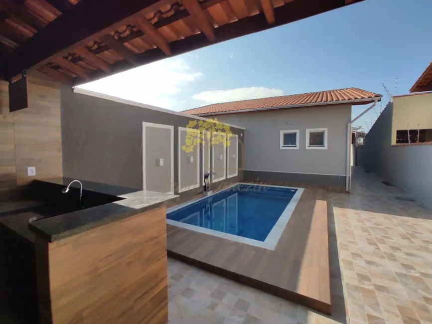 Foto 3 de Casa com 2 quartos à venda, 180m2 em Itanhaem - SP