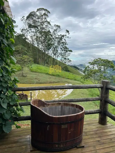 Sítio / Rancho com 2 quartos à venda e para alugar, 130m2 em Sao Jose Dos Campos - SP - imagem 3 Foto 3 de Sítio / Rancho com 2 quartos à venda e para alugar, 130m2 em Sao Jose Dos Campos - SP