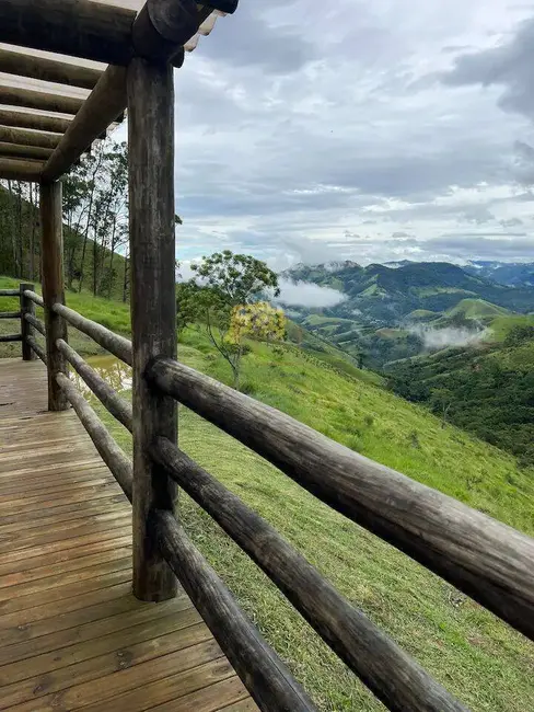Sítio / Rancho com 2 quartos à venda e para alugar, 130m2 em Sao Jose Dos Campos - SP - imagem 4 Foto 4 de Sítio / Rancho com 2 quartos à venda e para alugar, 130m2 em Sao Jose Dos Campos - SP