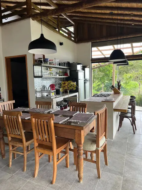 Sítio / Rancho com 2 quartos à venda e para alugar, 130m2 em Sao Jose Dos Campos - SP - imagem 7 Foto 7 de Sítio / Rancho com 2 quartos à venda e para alugar, 130m2 em Sao Jose Dos Campos - SP
