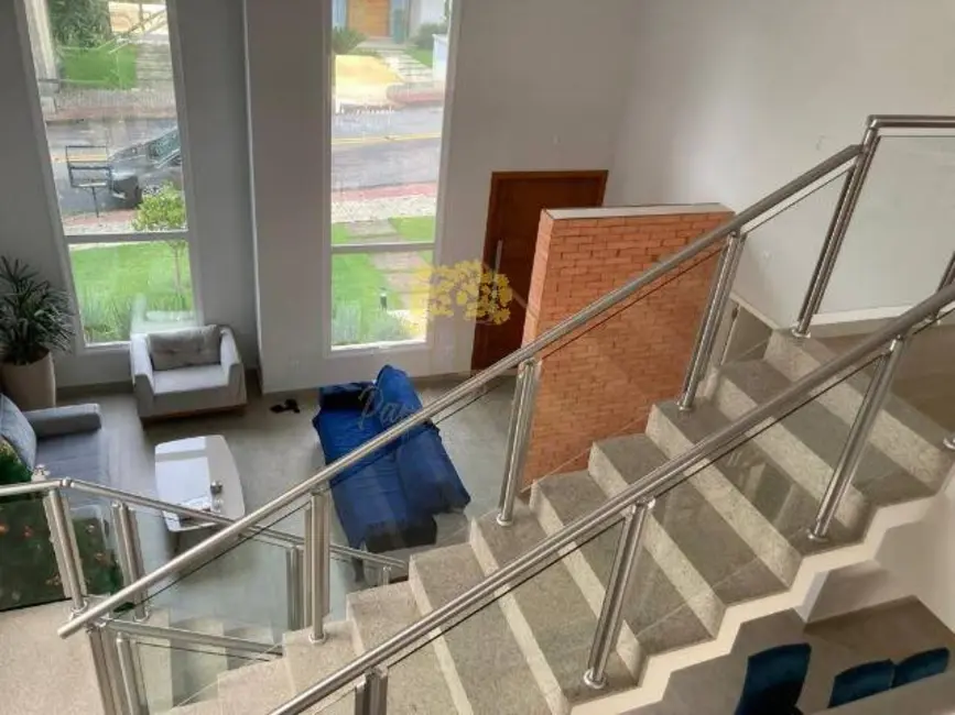 Casa de Condomínio com 4 quartos à venda, 450m2 em Sao Jose Dos Campos - SP - imagem 1 Foto 1 de Casa de Condomínio com 4 quartos à venda, 450m2 em Sao Jose Dos Campos - SP