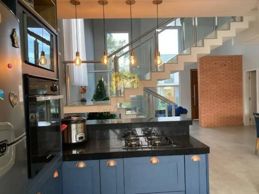 Casa de Condomínio com 4 quartos à venda, 450m2 em Sao Jose Dos Campos - SP - imagem 2 Foto 2 de Casa de Condomínio com 4 quartos à venda, 450m2 em Sao Jose Dos Campos - SP