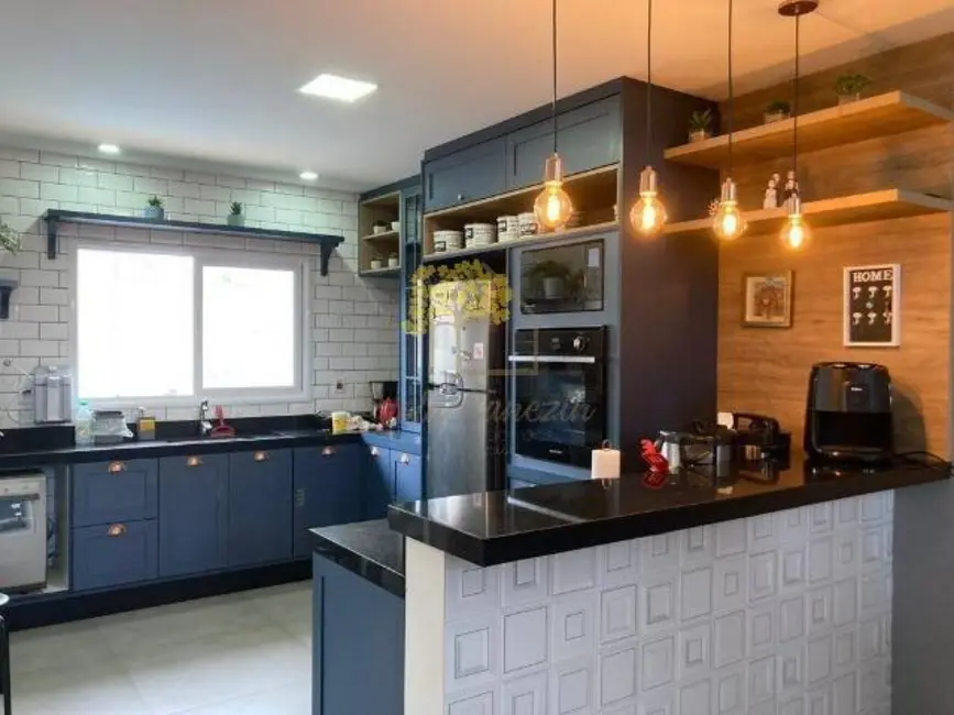 Casa de Condomínio com 4 quartos à venda, 450m2 em Sao Jose Dos Campos - SP - imagem 3 Foto 3 de Casa de Condomínio com 4 quartos à venda, 450m2 em Sao Jose Dos Campos - SP