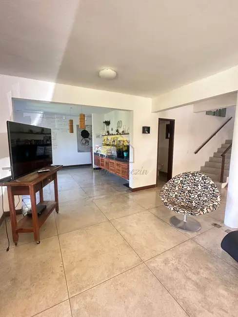 Foto 9 de Sítio / Rancho com 4 quartos à venda, 400m2 em Sao Jose Dos Campos - SP