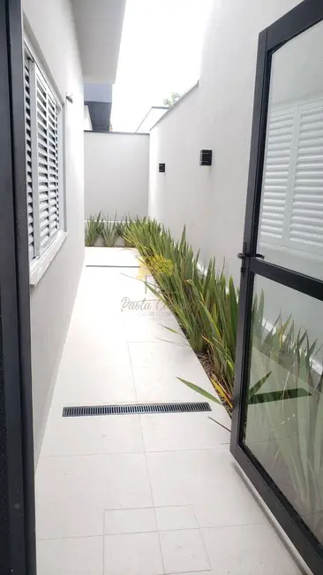 Foto 9 de Casa de Condomínio com 3 quartos à venda, 254m2 em Cacapava - SP