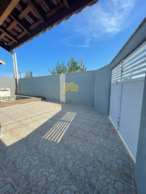 Foto 9 de Casa com 2 quartos à venda, 67m2 em Itanhaem - SP