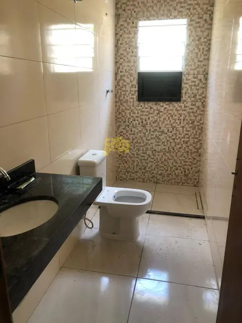 Foto 9 de Casa com 3 quartos à venda, 160m2 em Itanhaem - SP