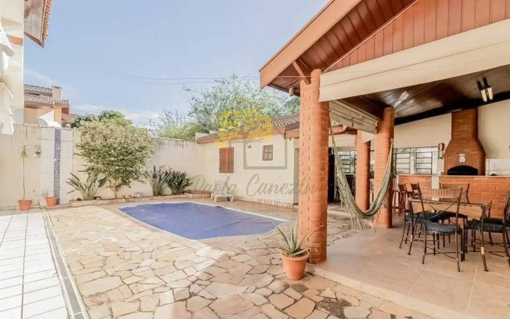 Foto 1 de Casa de Condomínio com 4 quartos à venda, 330m2 em Sao Jose Dos Campos - SP