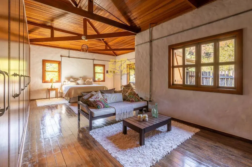 Foto 3 de Sítio / Rancho com 4 quartos à venda, 400m2 em Sao Jose Dos Campos - SP