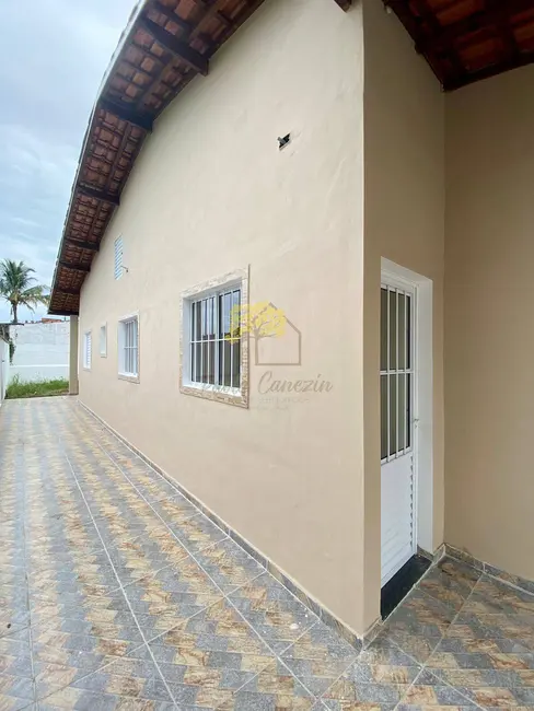 Casa com 2 quartos à venda, 70m2 em Itanhaem - SP - imagem 4 Foto 4 de Casa com 2 quartos à venda, 70m2 em Itanhaem - SP