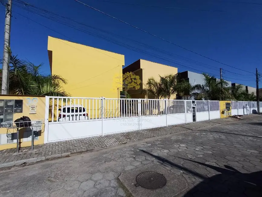 Foto 2 de Casa com 2 quartos à venda, 70m2 em Itanhaem - SP