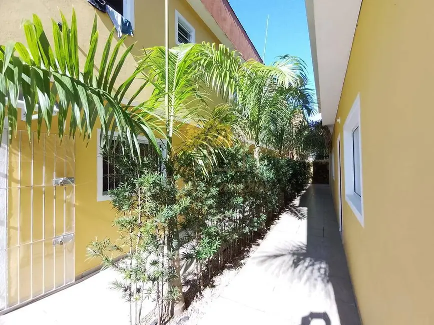 Foto 4 de Casa com 2 quartos à venda, 70m2 em Itanhaem - SP