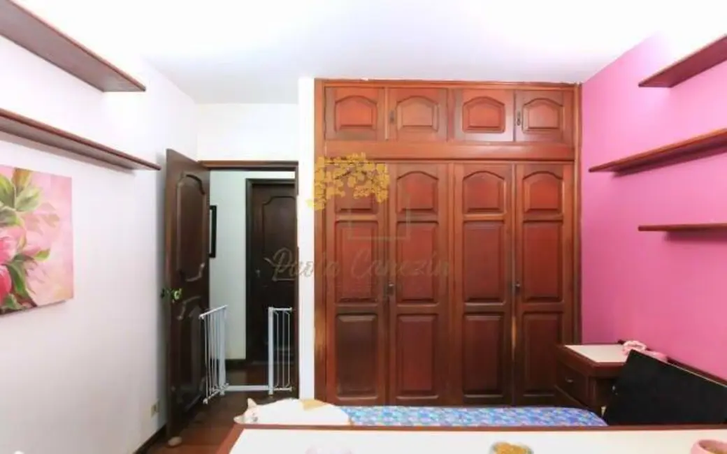 Foto 5 de Casa com 4 quartos à venda em Sao Jose Dos Campos - SP