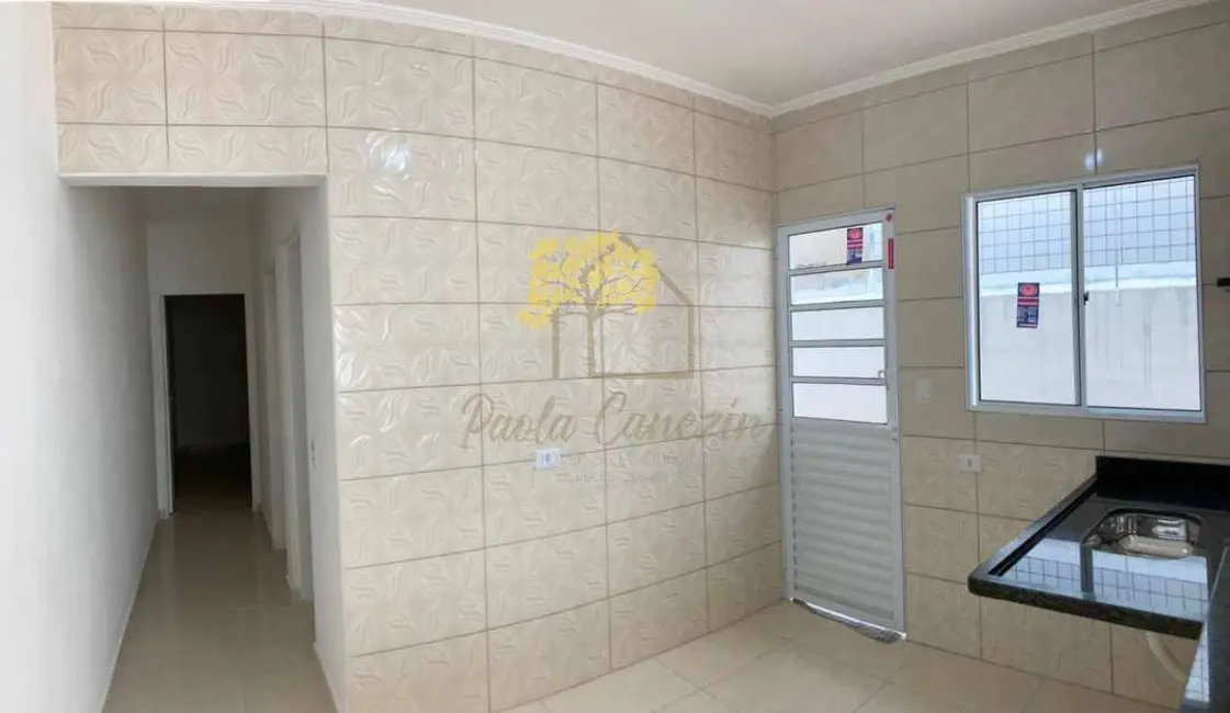 Casa com 2 quartos à venda em Itanhaem - SP - imagem 7 Foto 7 de Casa com 2 quartos à venda em Itanhaem - SP