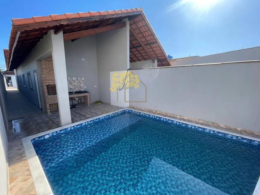 Foto 1 de Casa com 3 quartos à venda, 78m2 em Itanhaem - SP