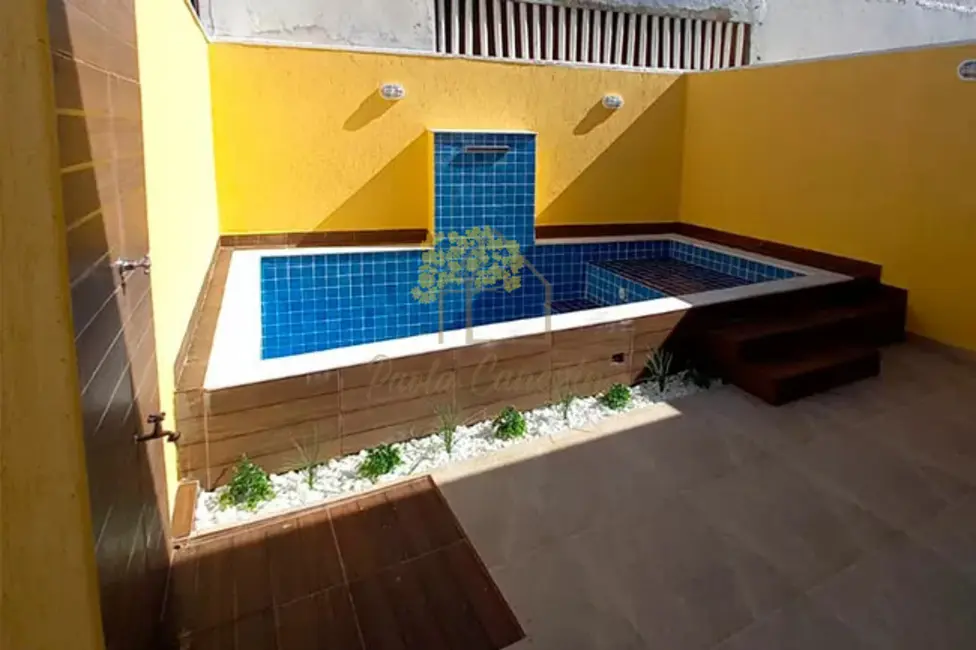 Foto 2 de Casa com 2 quartos à venda, 63m2 em Itanhaem - SP