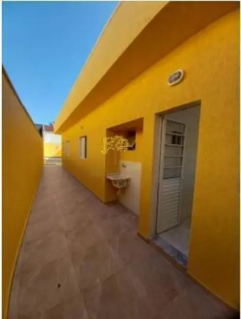 Foto 9 de Casa com 2 quartos à venda, 63m2 em Itanhaem - SP