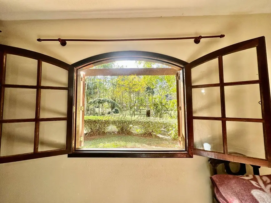 Sítio / Rancho com 3 quartos à venda, 36m2 em Sao Jose Dos Campos - SP - imagem 5 Foto 5 de Sítio / Rancho com 3 quartos à venda, 36m2 em Sao Jose Dos Campos - SP