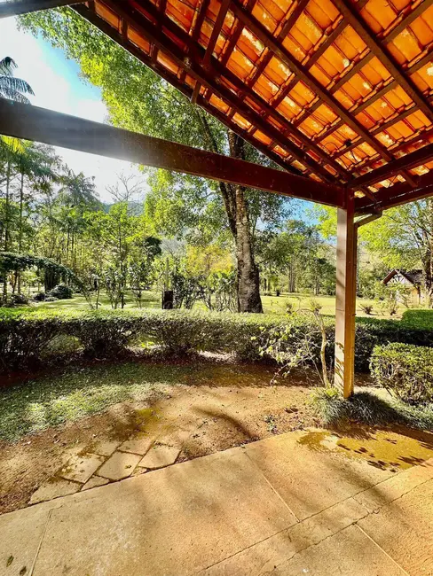 Sítio / Rancho com 3 quartos à venda, 36m2 em Sao Jose Dos Campos - SP - imagem 8 Foto 8 de Sítio / Rancho com 3 quartos à venda, 36m2 em Sao Jose Dos Campos - SP