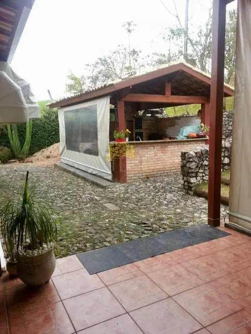 Foto 9 de Casa com 3 quartos à venda, 1060m2 em Centro, Jambeiro - SP