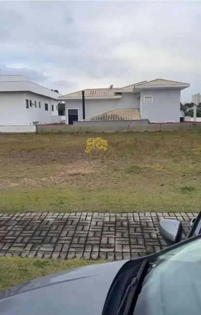 Foto 1 de Terreno / Lote à venda, 450m2 em Sao Jose Dos Campos - SP